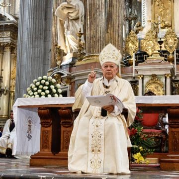 Arzobispo de Puebla: El Espíritu Santo guía a la iglesia y ora por víctimas de la violencia