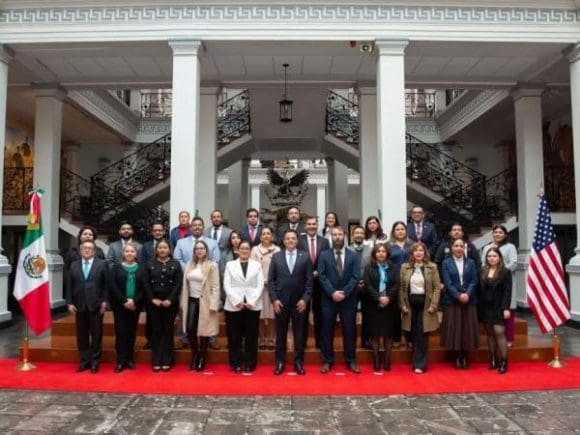 SEDIF fortalece mecanismos de adopción internacional en reunión binacional México-Estados Unidos