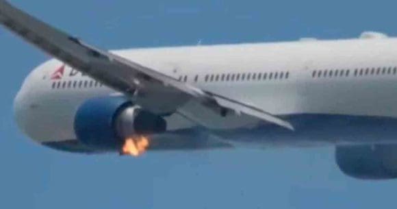 Aterrizaje de emergencia en LAX: Motor de avión de Delta se incendia tras el despegue rumbo a Atlanta