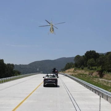 Refuerzan vigilancia en carreteras de Puebla con patrullajes aéreos y terrestres