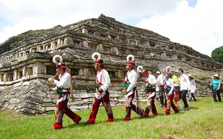 Cuetzalan invita al Festival Kampa Yohualichan 2025 con danzas tradicionales 3