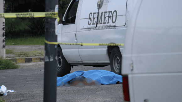 Asesinan a balazos a motociclista en Bosques de San Sebastián, Puebla