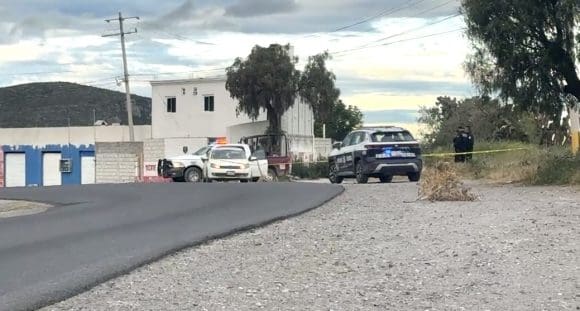 Hallan a dos mujeres asesinadas dentro de un vehículo en los límites de Quecholac y Tecamachalco