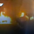 Incendian camioneta familiar en el centro de Santa María Coapan