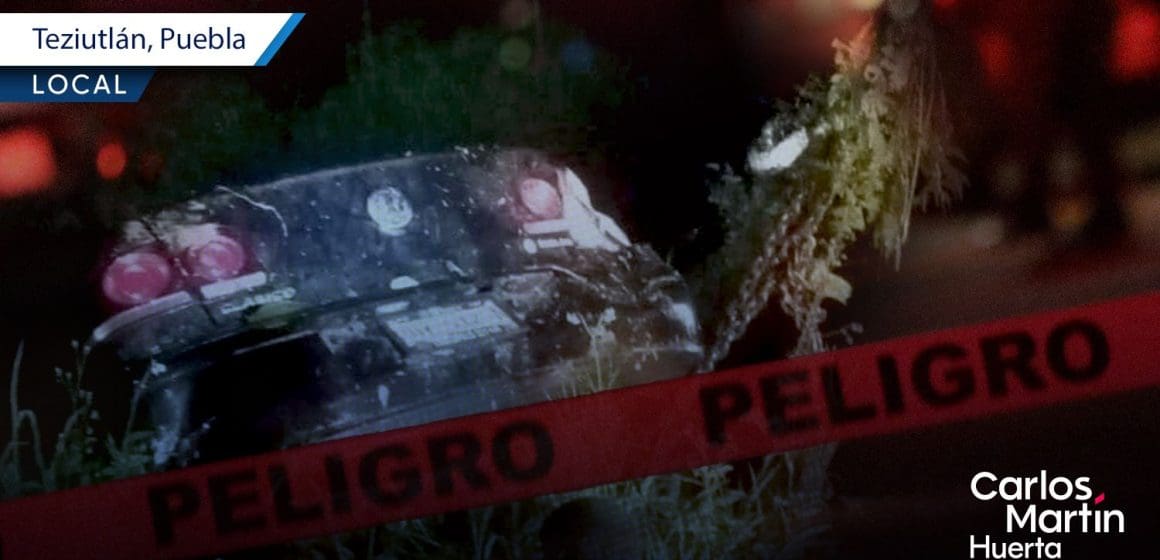 Jetta cae a un barranco de 80 metros de profundidad en Teziutlán; conductor sale intacto