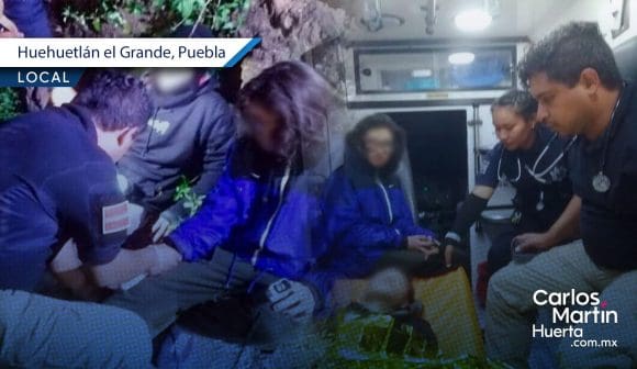 Rescatan a jóvenes atrapados por crecida de río en Huehuetlán el Grande