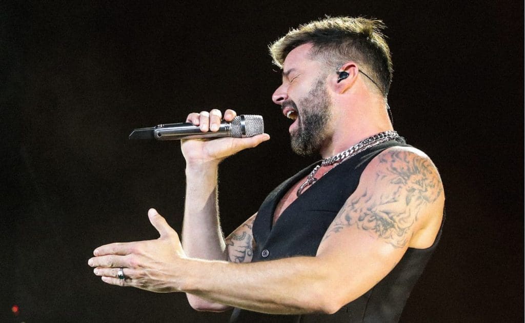 Ricky Martin cancela concierto en Puebla debido a incumplimientos de los organizadores