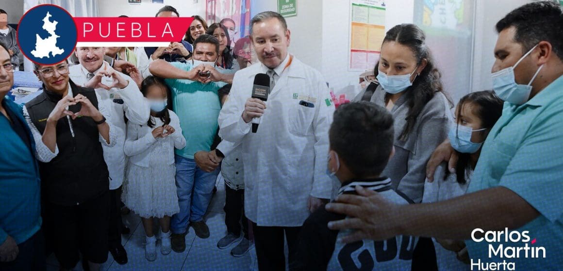 Tras un exitoso trasplante en el Hospital para la Niñez Poblana, Juan Diego regresa a casa