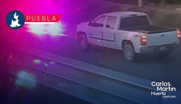 Usan patrulla falsa para intentar asaltar tráiler en la autopista Puebla-Orizaba
