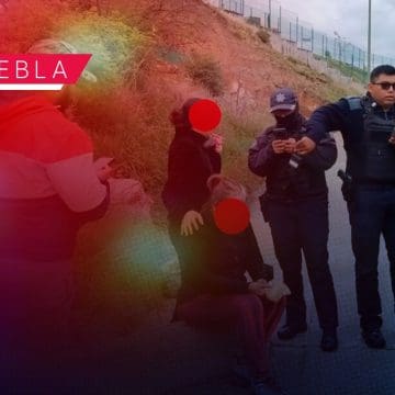 Violento asalto en parada de transporte público en el Periférico de Puebla