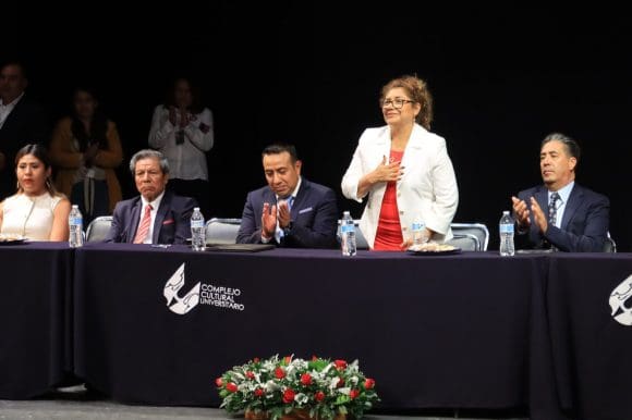 SMDIF de Cuautlancingo impulsa la educación: Tere Alfaro preside graduación de la Secundaria Técnica No. 51