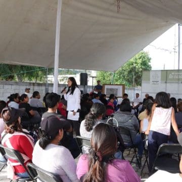 Ariadna Ayala dignifica camino escolar y vecinal en Lomas de Axocopan con pavimentación de la calle Ignacio Zaragoza