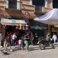 Operativo en Puebla: Comerciantes ambulantes y policías en conflicto en la 8 Poniente