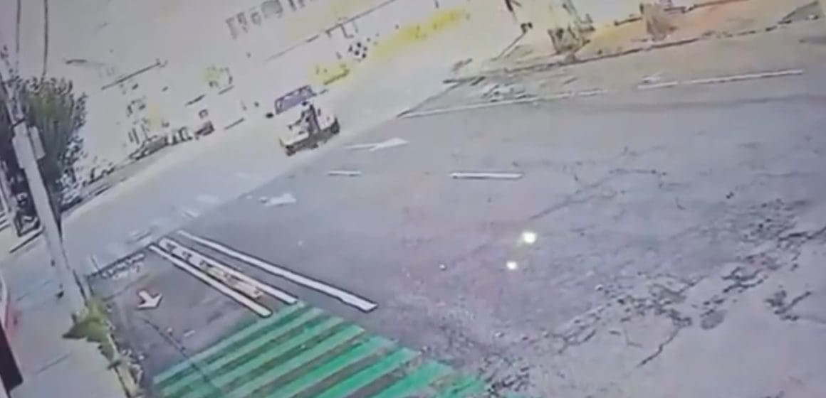 Automovilista atropella a persona y huye en la colonia Volcanes