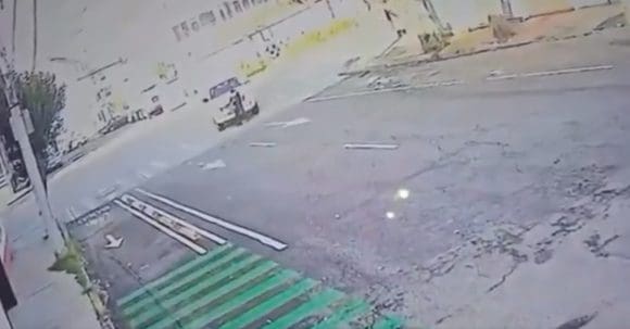 Automovilista atropella a persona y huye en la colonia Volcanes