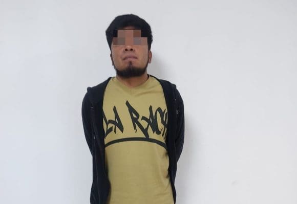 Elementos de la SSCyPC de Cuautlancingo detienen a presunto narcomenudista