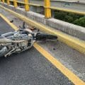 Trágico accidente en periférico: Motociclista pierde la vida en Puebla