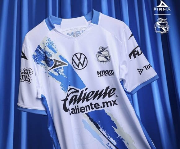 El Club Puebla revela los jerseys para el Torneo Apertura 2025 de la Liga MX