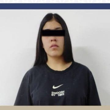 Cateó la FGE inmueble presuntamente utilizado para actividades de narcomenudeo; hay una mujer detenida