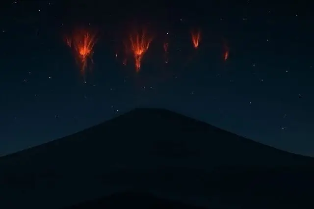 Espectáculo natural: Captan 'sprites' rojos sobre el Volcán de Fuego en Colima 1 Espectáculo natural: Captan 'sprites' rojos sobre el Volcán de Fuego en Colima