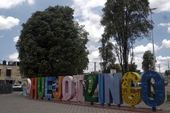 Mercado de las Flores en Huejotzingo: Alcalde Roberto Solís denuncia operación ilegal 