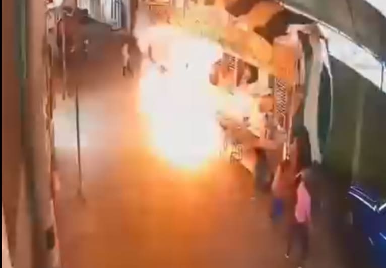 xplota tanque de gas durante fiesta patronal de Zaragoza, Puebla
