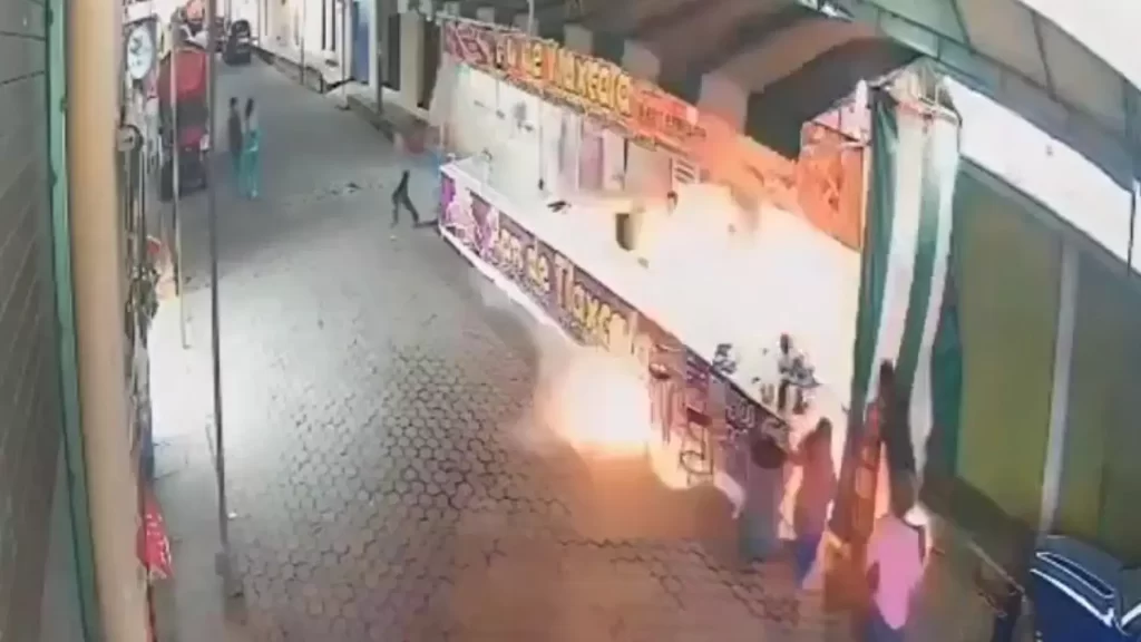 xplota tanque de gas durante fiesta patronal de Zaragoza Puebla 3