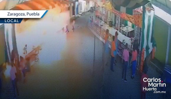 Explota tanque de gas durante fiesta patronal de Zaragoza, Puebla
