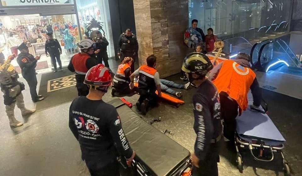 Desplome de elevador en Plaza Mítikah deja dos personas lesionadas en CDMX