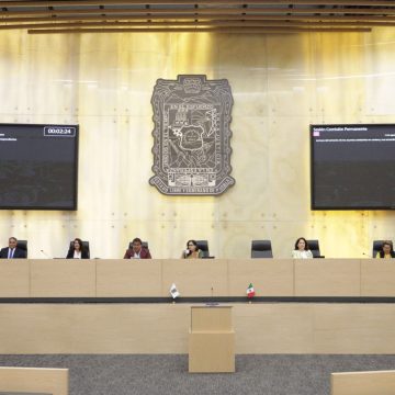 Iniciativas en el Congreso de Puebla para fomentar valores y prevenir acoso escolar