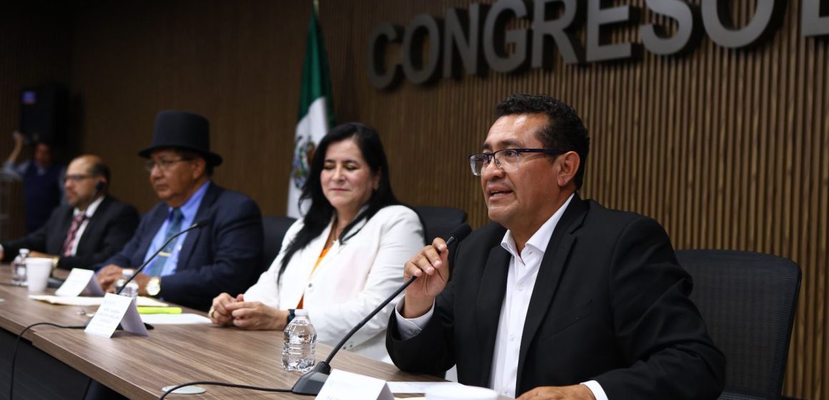 Realizan en el Congreso Conferencia sobre “Control de Convencionalidad y Constitucionalidad en Materia de Amparo”
