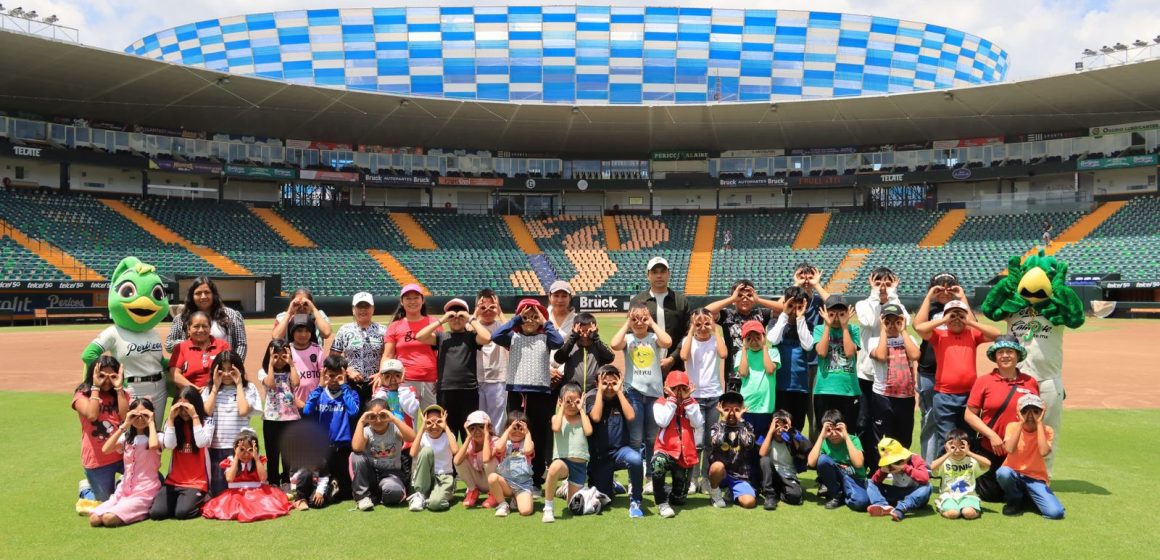 Niñas y niños de Cuautlancingo visitan a los Pericos de Puebla