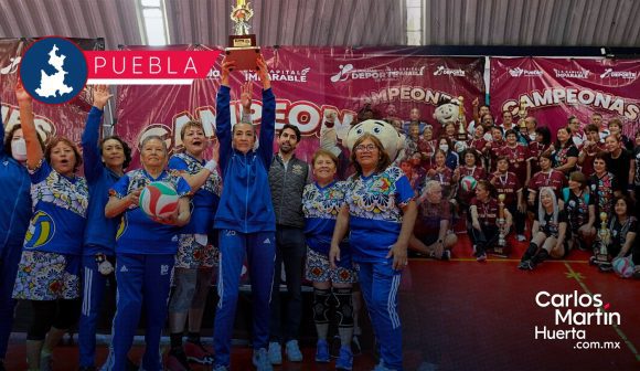 Abuelitos de Puebla brillan en el Torneo de Barrios de Cachibol con más de 150 participantes