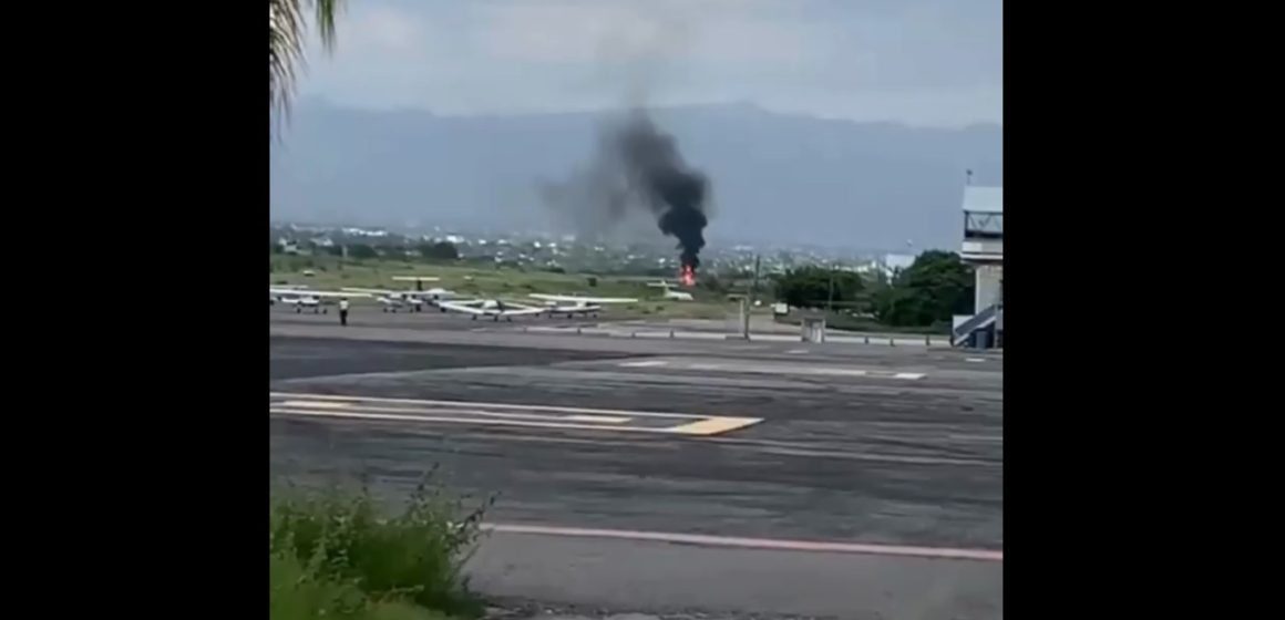 Avioneta se accidenta en el Aeropuerto de Cuernavaca; ocupantes sufren quemaduras