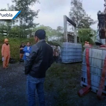 Pemex trabaja para controlar derrame de crudo en Huauchinango