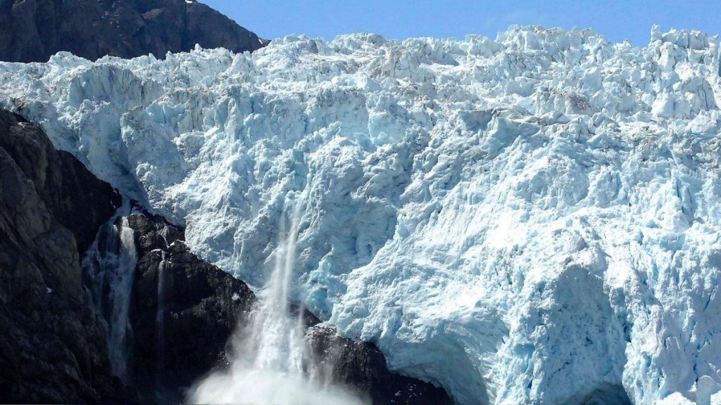 Deshielo de glaciar en Pakistan revela cuerpo de un hombre desaparecido hace 28 anos 3