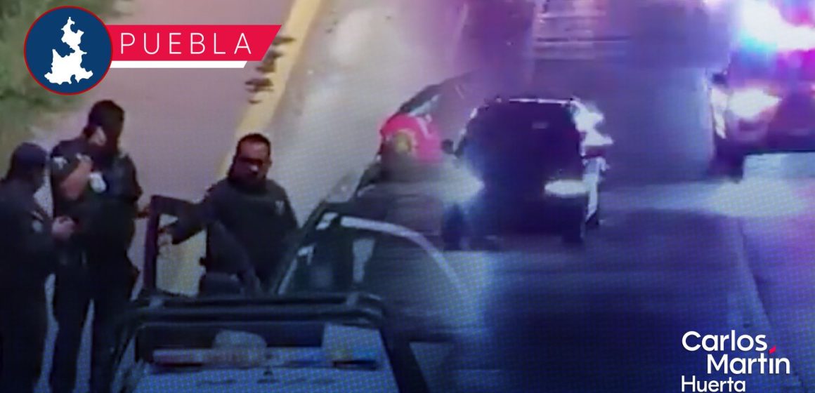 Detienen a dos personas y aseguran dos vehículos robados en distintos puntos de Puebla