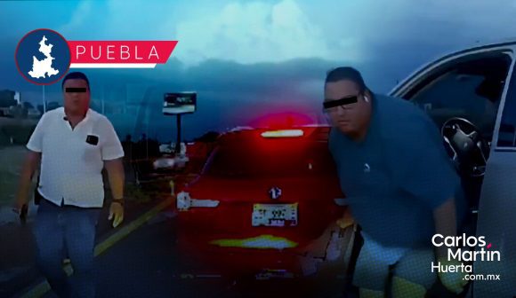 Escoltas y sujeto agreden a familia en la autopista Puebla-Atlixco por no darles el paso