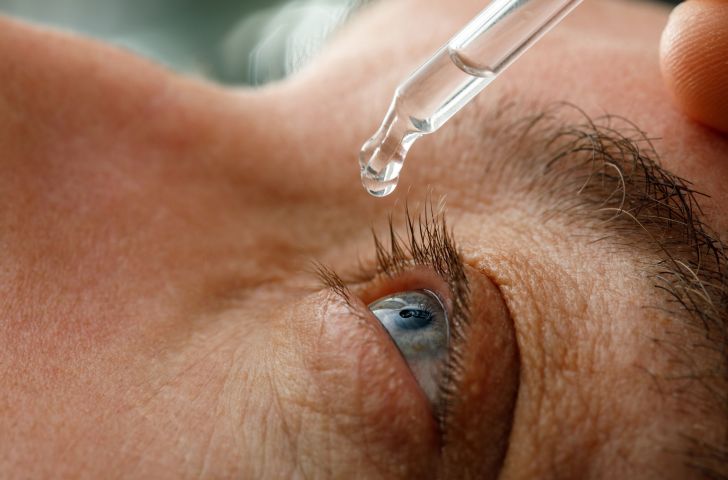 Estados Unidos aprueba gotas oftálmicas para corregir la visión de cerca 1 Estados Unidos aprueba gotas oftálmicas para corregir la visión de cerca