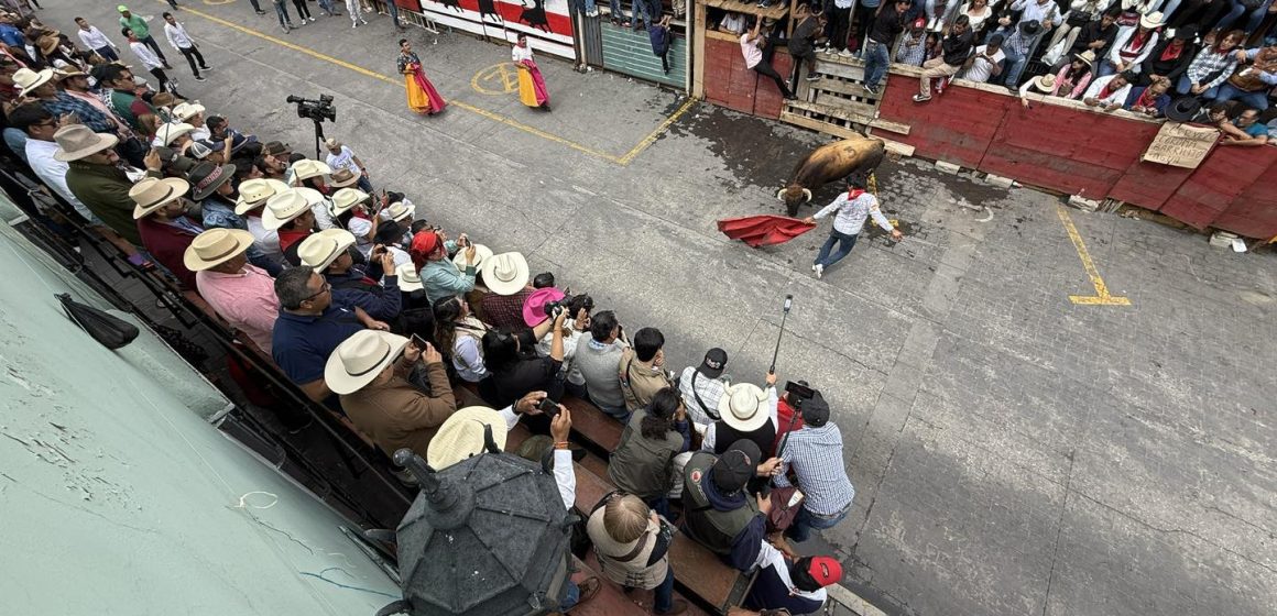 Huamantlada 2025 deja ocho heridos; uno de gravedad
