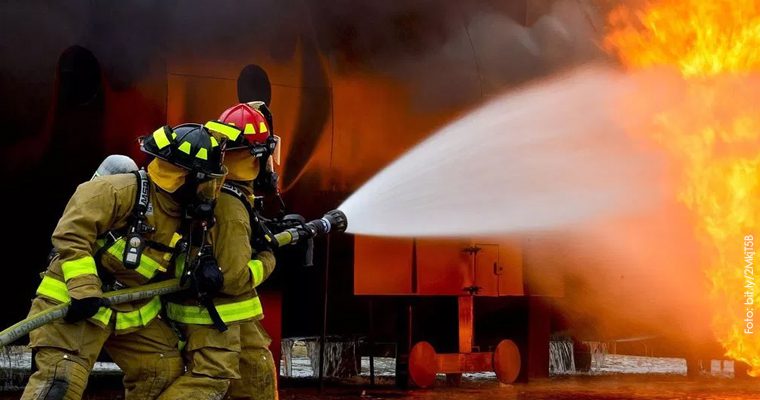 Incendio consume maquiladora en la colonia Aquiles Serdan de Tehuacan no se reportan lesionados 3