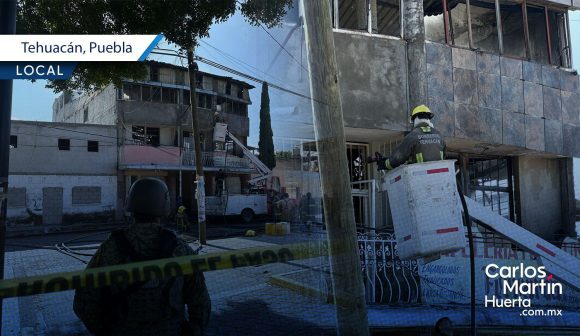 Incendio consume maquiladora en la colonia Aquiles Serdán de Tehuacán; no se reportan lesionados
