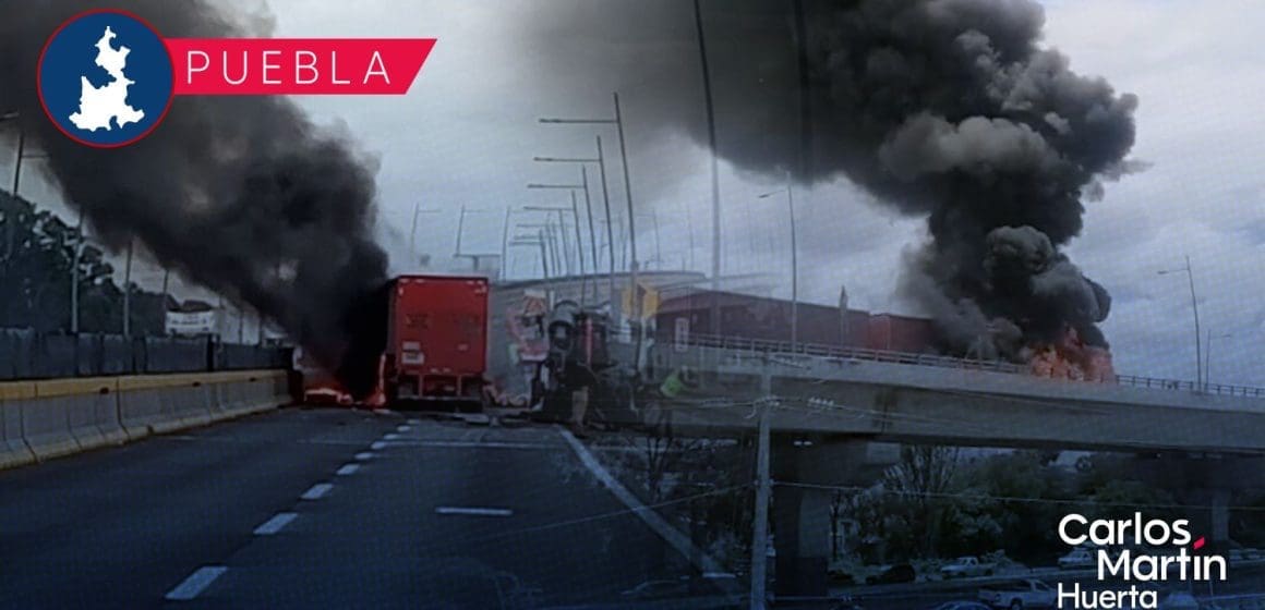 Incendio de tráiler en el segundo piso de la autopista México-Puebla causa cierre y daños