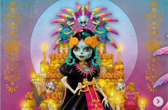 Monster High lanza muñeca inspirada en Quetzalcóatl