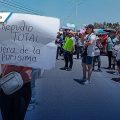 Protesta en Tehuacán; comerciantes piden la destitución de la administradora de La Purísima