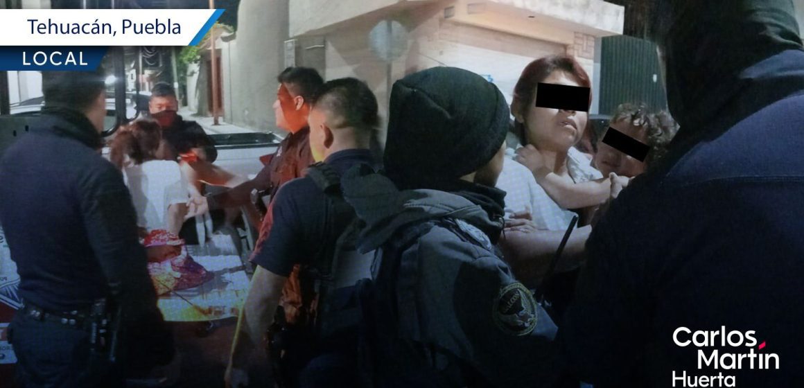Rescatan a niña de dos años en Tehuacán; era agredida por su madre