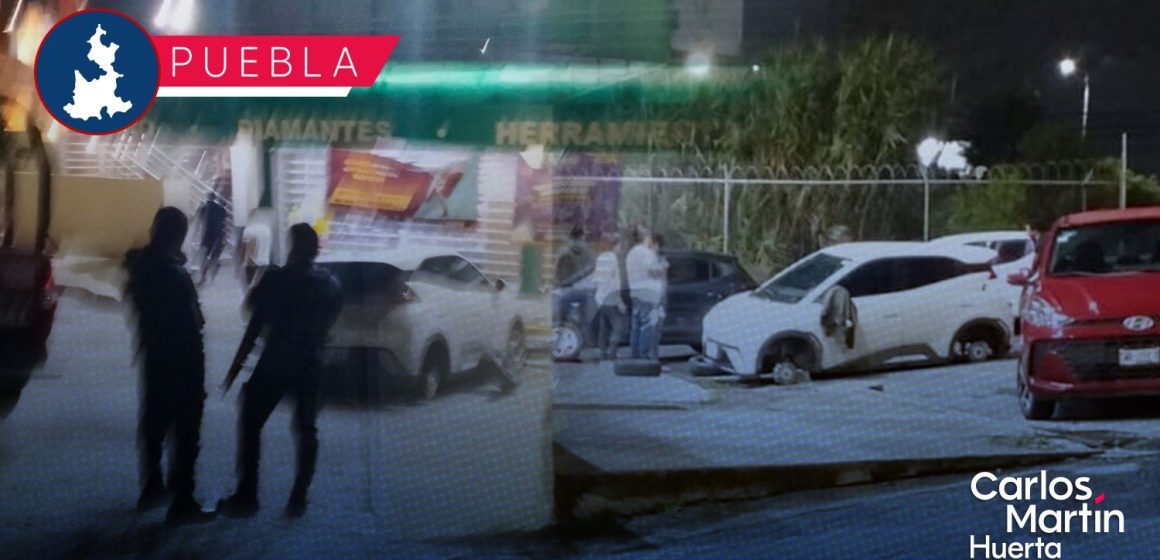 Roban llantas a vehículo en Serviplaza Momoxpan, a un costado de la Recta a Cholula