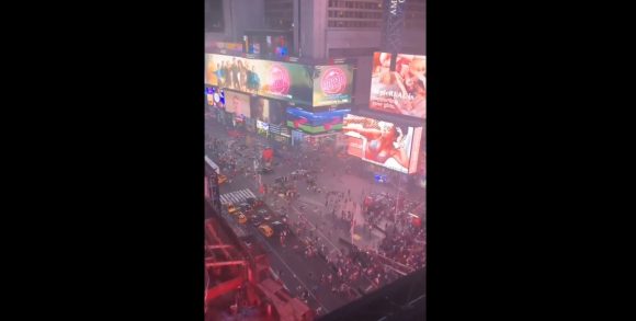 Tiroteo en Times Square deja tres heridos