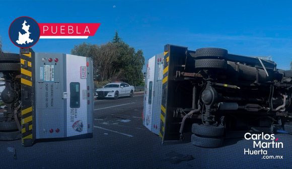 Volcadura de camioneta de valores en la México-Puebla generó cierre parcial