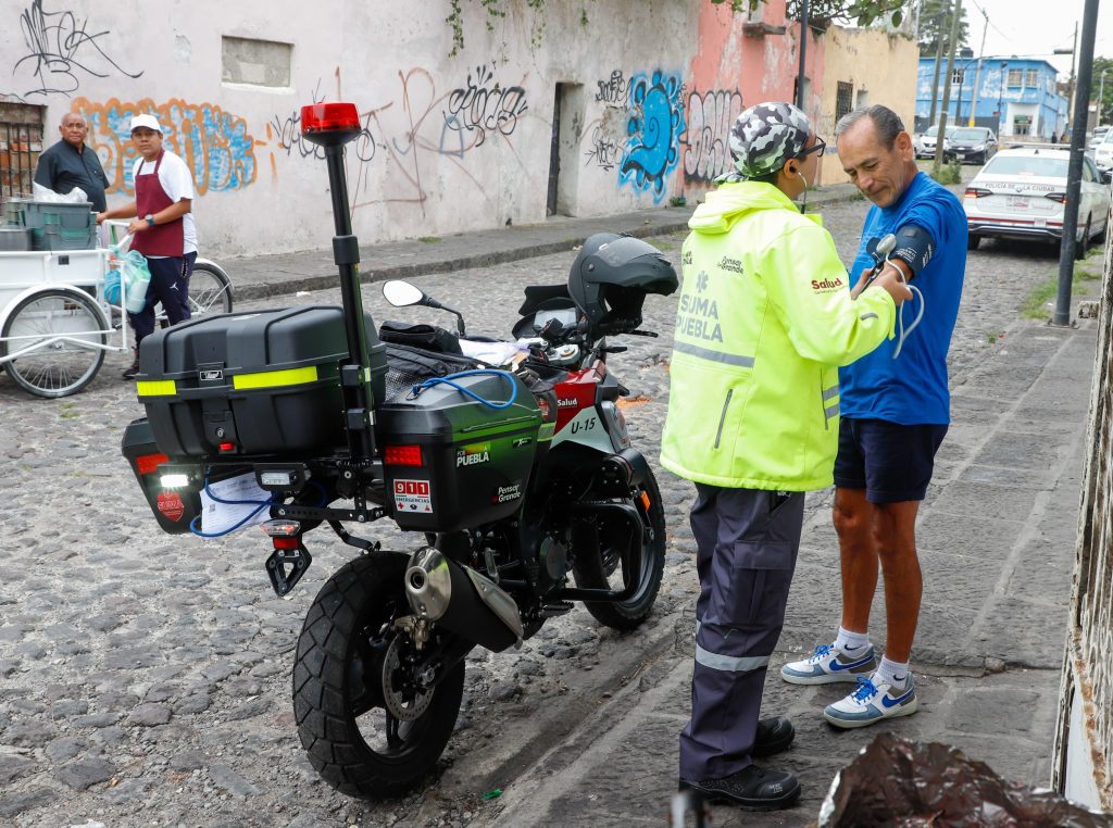 Motoambulancias en Puebla: Un servicio que salva vidas con rapidez y eficiencia 1 WhatsApp Image 2025 08 08 at 8.55.59 AM